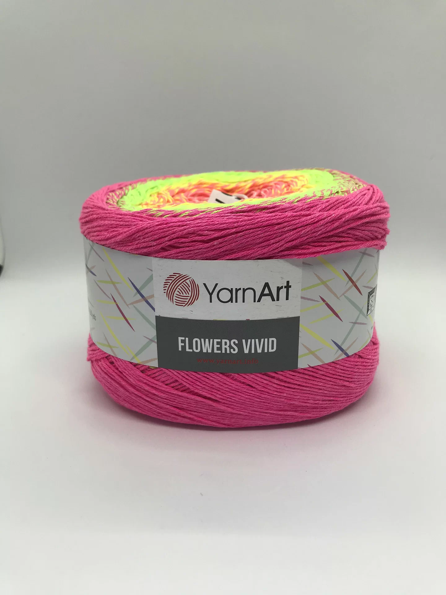 На фото Пряжа Yarnart FLOWERS  VIVID цвет 507