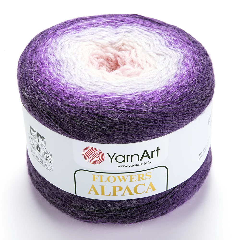 На фото Пряжа Yarnart Flowers Alpaca цвет 427